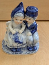 Delft Holland Blue & White sitting couple figurine