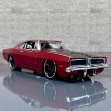 Dodge Charger R/T (1969) Modified by Maisto 1:24 Scale Diecast Model Muscle Car