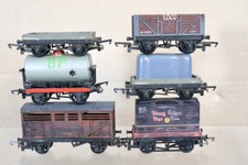 TRIANG HORNBY RAKE of 6 BR