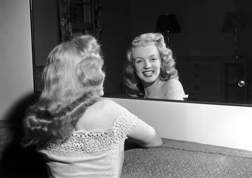 Marilyn monroe monochrome - marilyn,