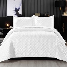 Lightweight Quilted Bedspread