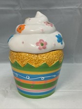 David’s Cookies Cupcake Cookie Jar 7” Flowers Sprinkles
