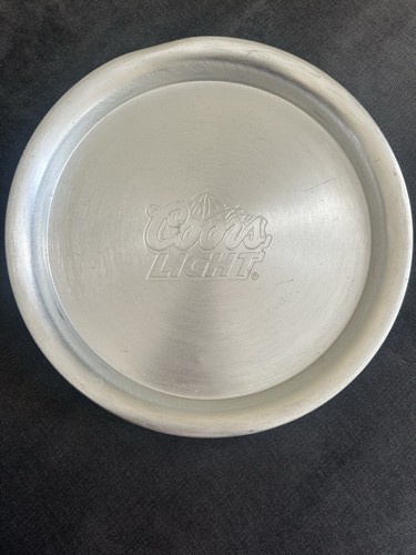 Coors light serving - coors,