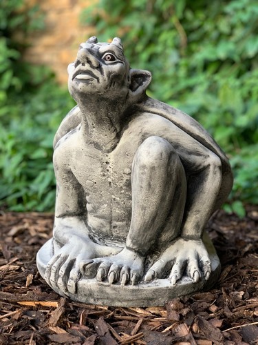 Gothic gargoyle figurine - , stone