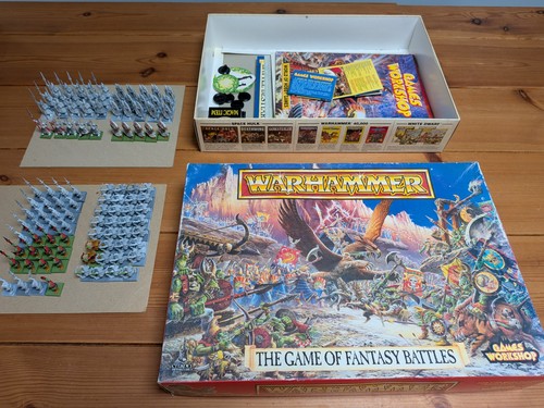 Warhammer 4th edition game box