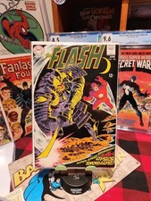 FLASH #180, VF/NM CONDITION