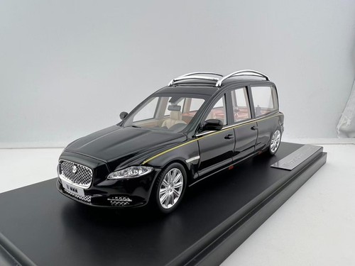 Scale model jaguar - 1/43, xj