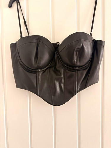 Polly black faux leather - black,