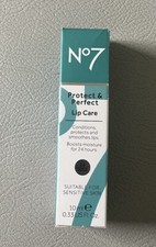 No 7 Protect and Perfect Lip