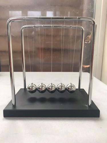 Newton cradle balance balls - newton's,