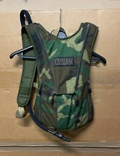 GENUINE US ARMY OLD SCHOOL CAMELBAK VIPER WOODLAND W/ OMEGA 2L / 70oz MINT !!!
