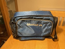 Mustad Sea Fishing Shoulder Bag Ideal Reels Rigs Sandwiches!!