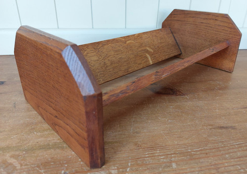 Vintage oak book trough - ,, rest