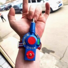 Upgraded The Amazing Spiderman Magnet Launch Silk LED Web Shooter Cosplay Prop