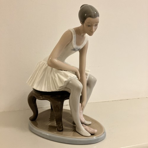 Nao lladro figurine - by,
