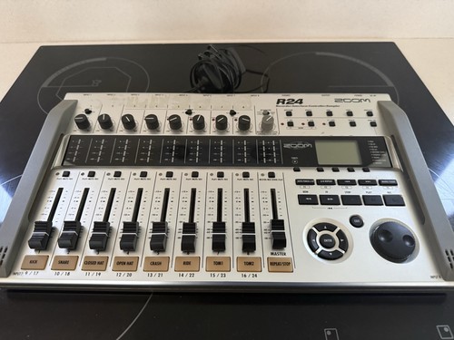 Zoom r24 track multitrack - zoom,
