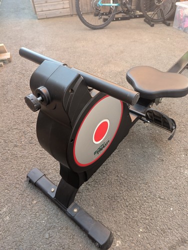 Body train rowing machine - train,