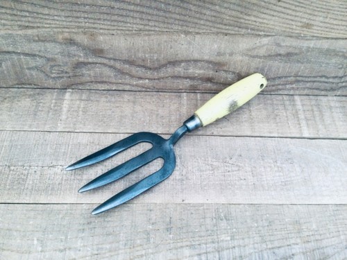 Vintage gardeners wooden - gardeners,
