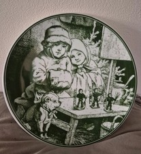 Gorgeous Vintage Goebel W Germany WINTER Decorative Seasons Plate Green, Signed