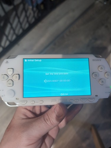 Sony psp 1000 ceramic white - sony,