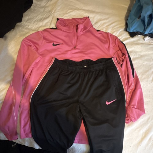 Black and pink - fit, nike