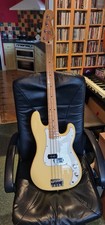 Fender player precision bass - player,