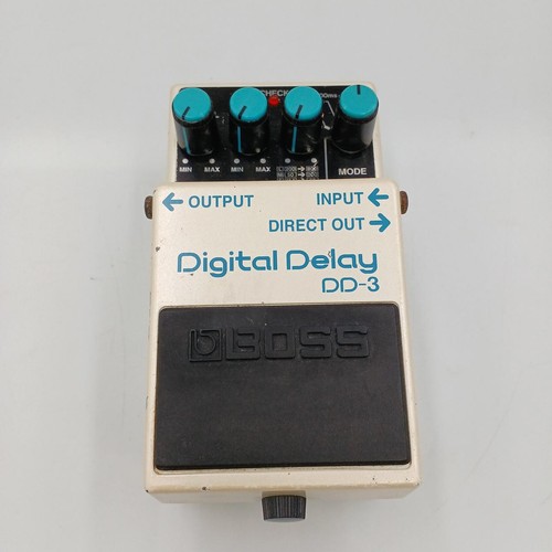 Boss guitar effects pedal - dd,