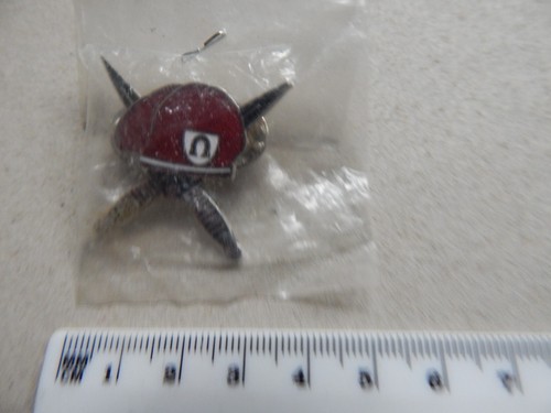 Soldier fortune pin badge - soldier, of