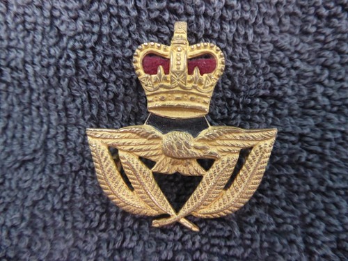 Raf cap badge free - raf,
