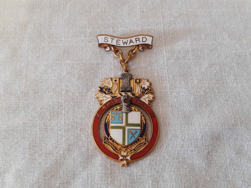 Royal masonic institution - royal,