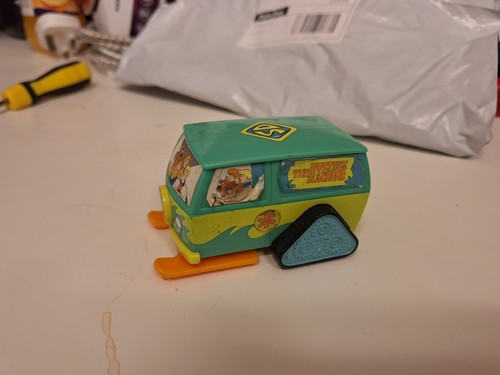 Rare 2011 mystery machine van - rare,