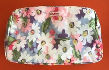 Cath Kidston Vintage Floral Print Oil Cloth Toiletry Travel Make Up Bag Large