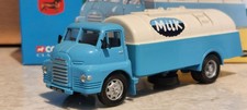 Corgi 20202 Bedford S Tanker Milk
