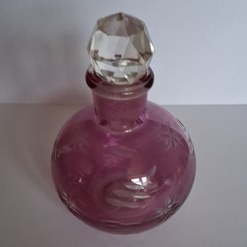 Purple round decorative - round,