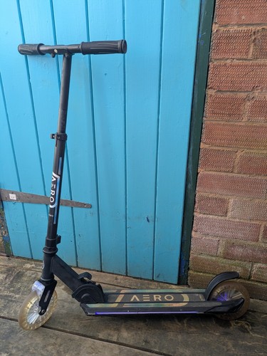 Aero scooter with led - c3,