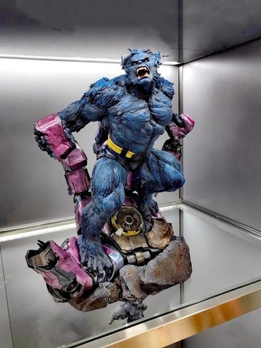 Studios beast statue - beast,