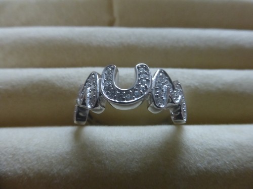 Mum ring set with moissanite - with,