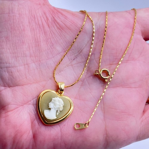 Heart cameo pendant - cameo,