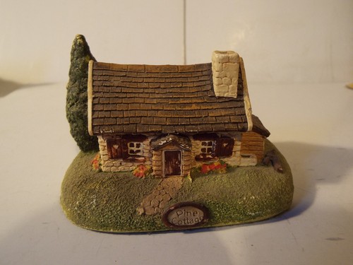 Memory lane cottages box or - box,