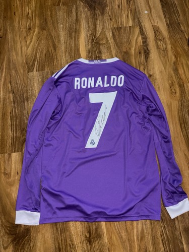 Cristiano ronaldo signed real - signed,