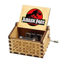 Wooden Hand Crank Black Queen