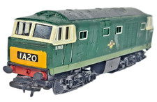 Hornby R758 OO Gauge D7063 BR