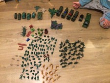 very large, army toy bundle
