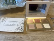 Jane Iredale Illuminating