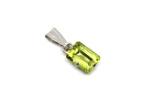 9ct white gold - peridot, pendant