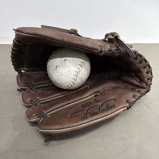 Spalding Baseball Glove