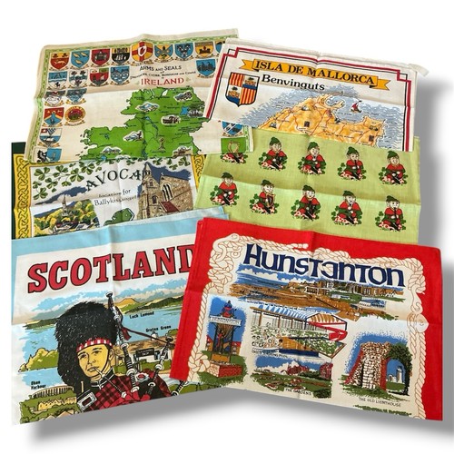 Vtg tea towels 1080s scotland - towels,