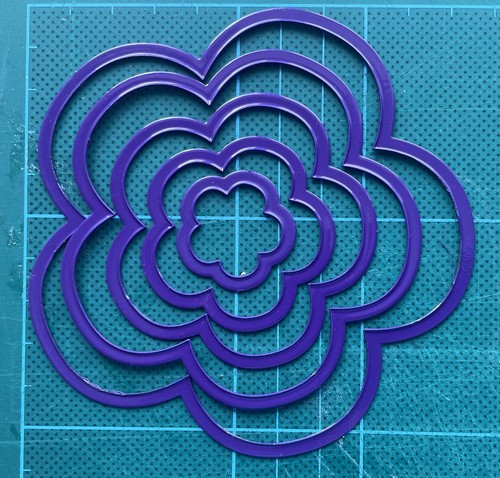 Set flower shaped - of,