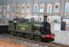Hornby R 2503 : Class M7 0-4-4 Tank Loco No357 in SR Olive Green livery - VGC