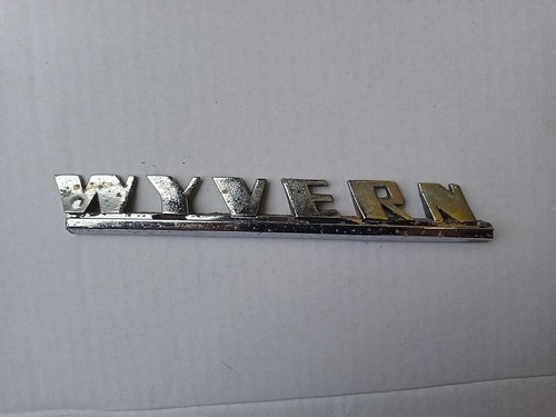 Vauxhall wyvern car - vauxhall, badge